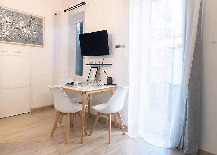 10 Proche Gare Et Centre Apartment