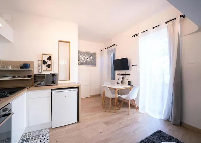 Apartment 10 Proche Gare Et Centre *